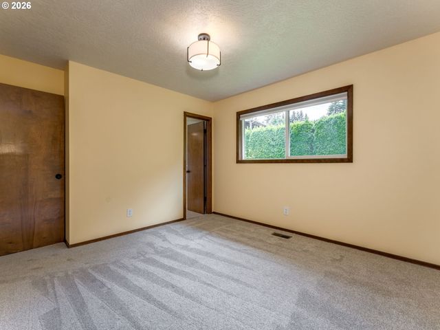 12310 Nw 15TH Ave, Vancouver, WA 98685