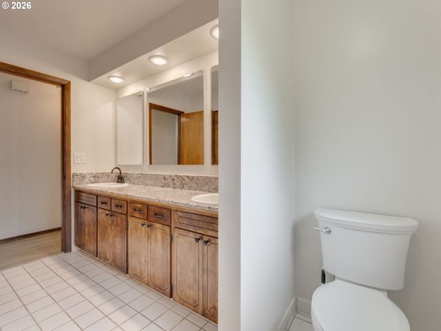 12310 Nw 15TH Ave, Vancouver, WA 98685