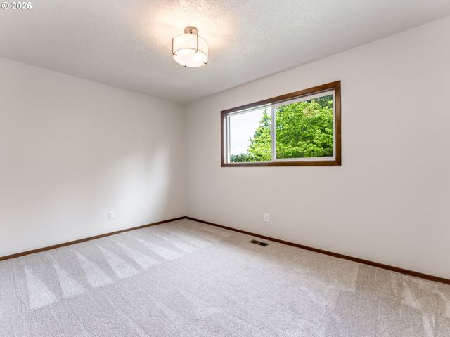 12310 Nw 15TH Ave, Vancouver, WA 98685