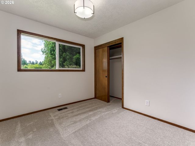 12310 Nw 15TH Ave, Vancouver, WA 98685