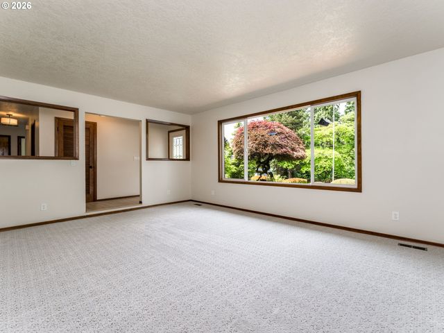 12310 Nw 15TH Ave, Vancouver, WA 98685