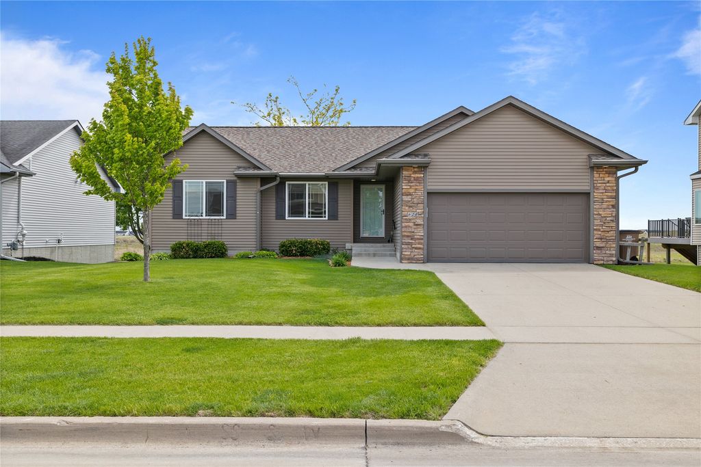 620 28th Street SE, Altoona, IA 50009