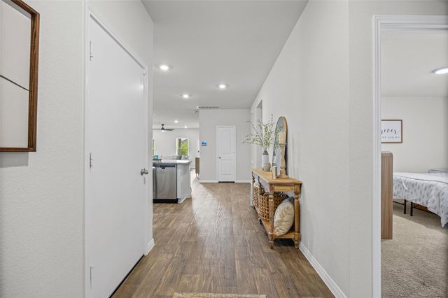 20120 Andrew Johnson DR, Manor, TX 78653