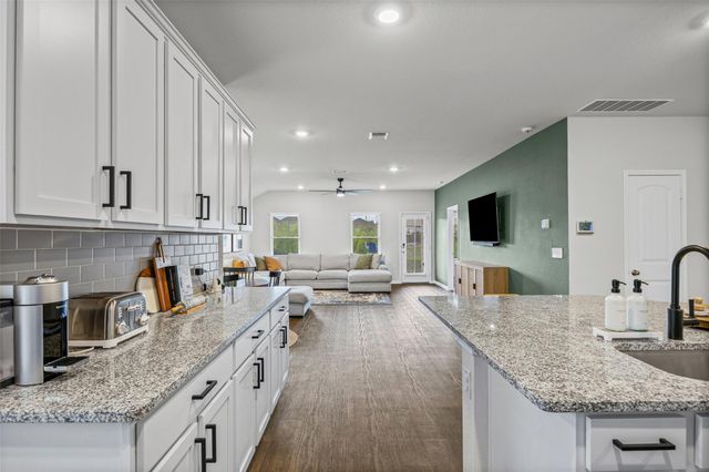 20120 Andrew Johnson DR, Manor, TX 78653