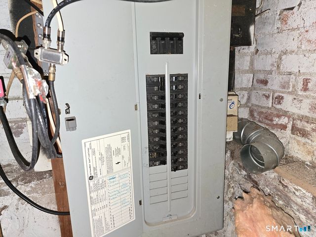 18 Westphal Street, West Hartford, CT 06110