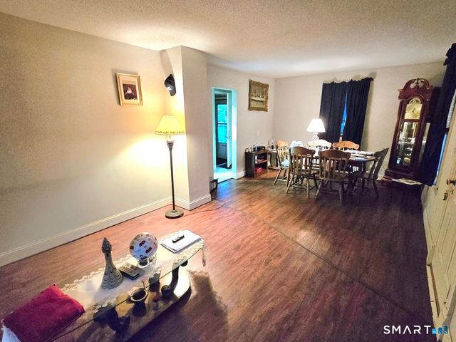 18 Westphal Street, West Hartford, CT 06110