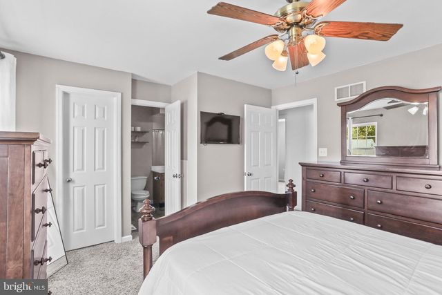 3320 NICOLE CT, Dover, PA 17315