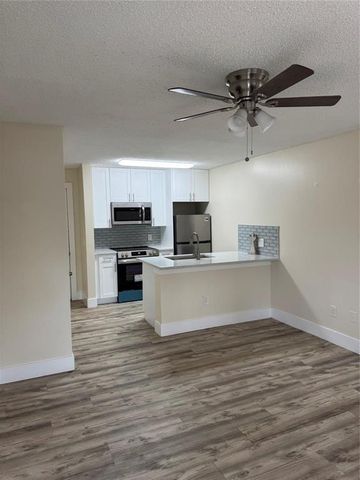 4481 W MCNAB Road W 19, Pompano Beach, FL 33069