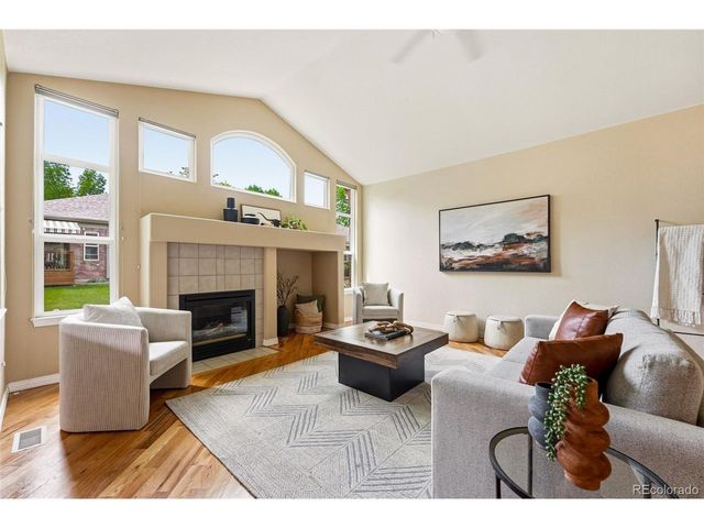 1004 Boxelder Cir, Longmont, CO 80503