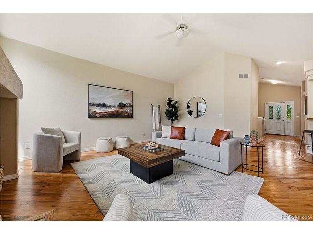 1004 Boxelder Cir, Longmont, CO 80503
