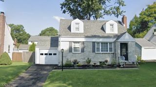 86 St. Laurent Dr, Clark Twp., NJ 07066