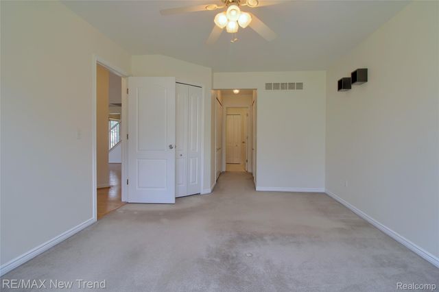 2759 Maple Forest Drive, Wixom, MI 48393