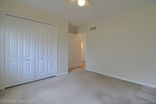 2759 Maple Forest Drive, Wixom, MI 48393