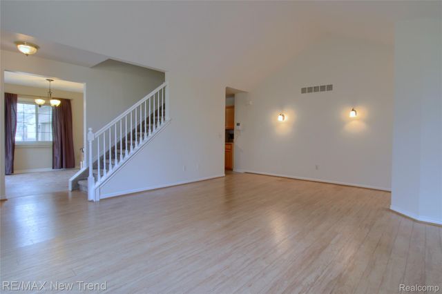 2759 Maple Forest Drive, Wixom, MI 48393