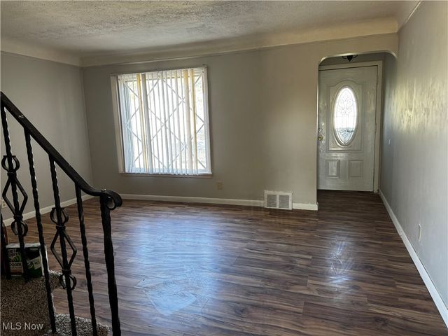 14708 Brunswick Avenue, Maple Heights, OH 44137