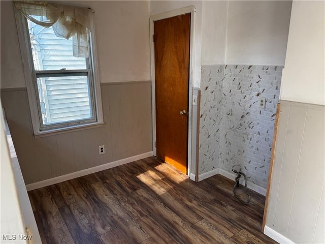 14708 Brunswick Avenue, Maple Heights, OH 44137