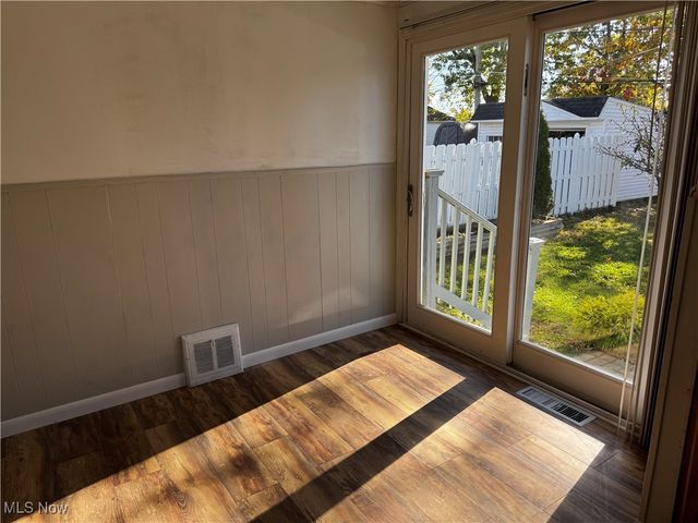 14708 Brunswick Avenue, Maple Heights, OH 44137