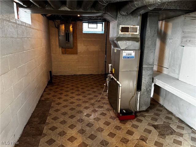 14708 Brunswick Avenue, Maple Heights, OH 44137