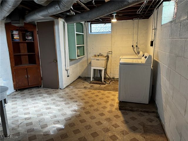 14708 Brunswick Avenue, Maple Heights, OH 44137