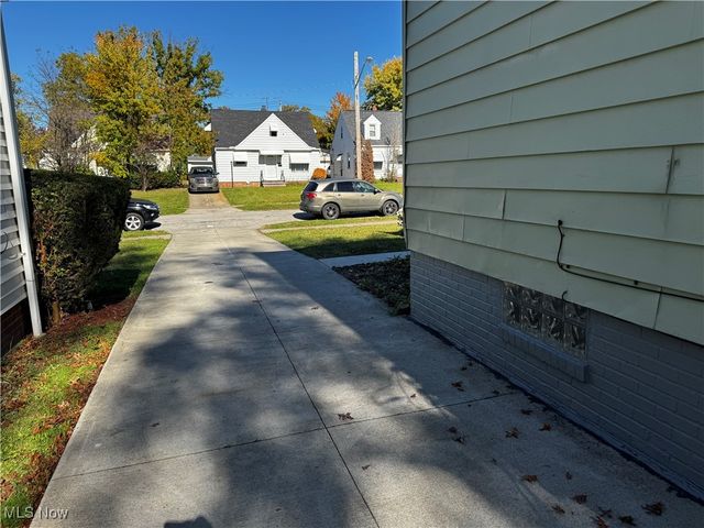 14708 Brunswick Avenue, Maple Heights, OH 44137