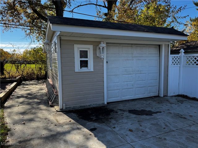 14708 Brunswick Avenue, Maple Heights, OH 44137