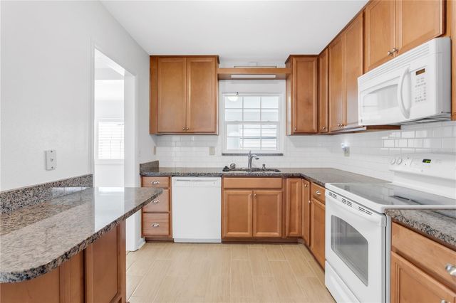 3414 W CARRINGTON STREET, Tampa, FL 33611