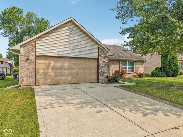 1119 Enchanted View Drive, Mooresville, IN 46158