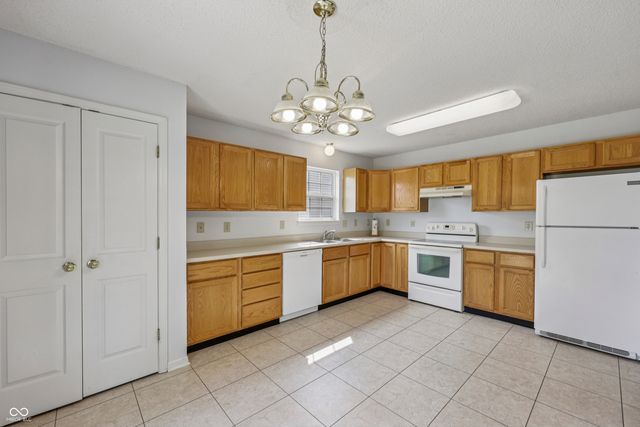 1119 Enchanted View Drive, Mooresville, IN 46158