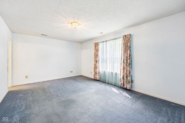 1119 Enchanted View Drive, Mooresville, IN 46158