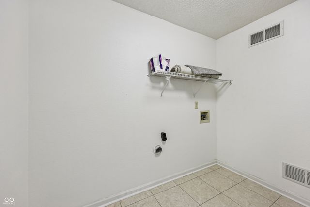 1119 Enchanted View Drive, Mooresville, IN 46158