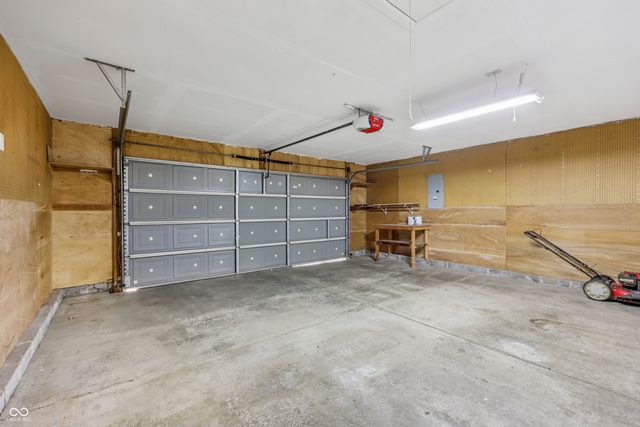 1119 Enchanted View Drive, Mooresville, IN 46158