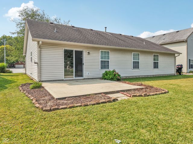 1119 Enchanted View Drive, Mooresville, IN 46158