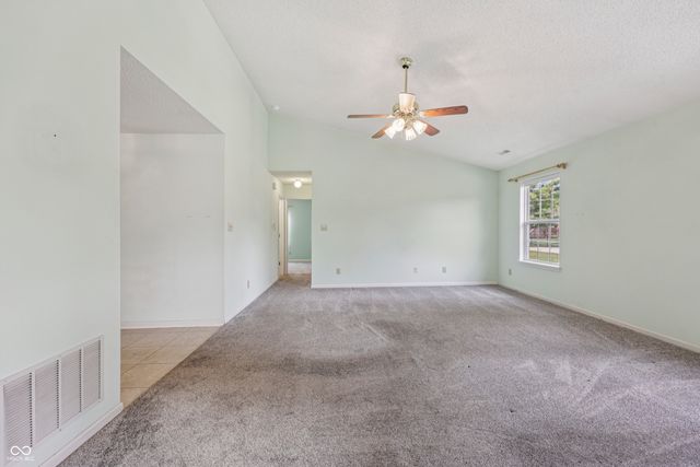 1119 Enchanted View Drive, Mooresville, IN 46158