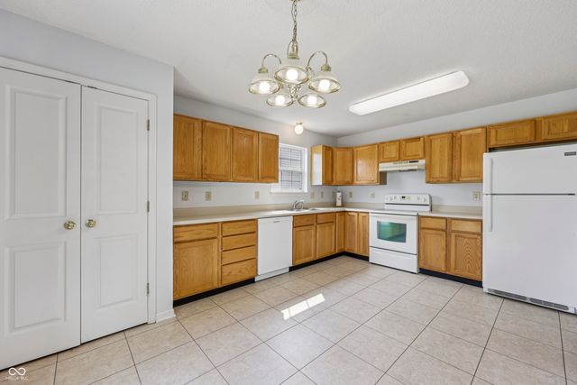 1119 Enchanted View Drive, Mooresville, IN 46158