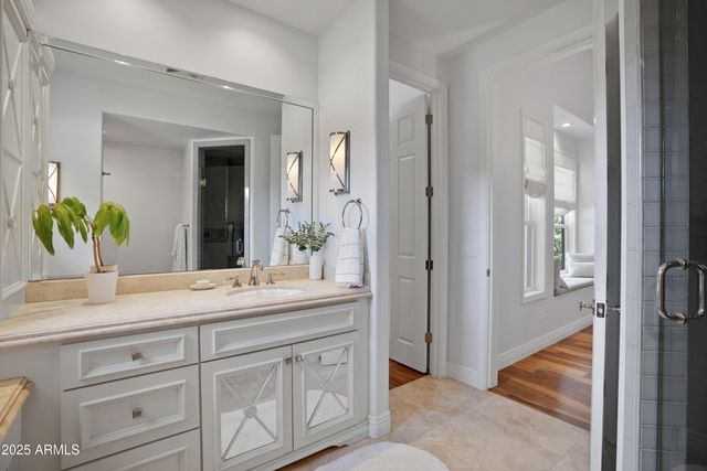 9236 N 52ND Place, Paradise Valley, AZ 85253