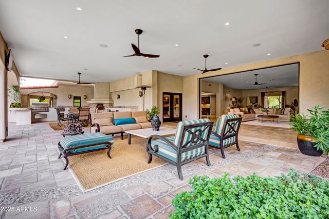 9236 N 52ND Place, Paradise Valley, AZ 85253