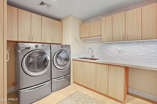 9236 N 52ND Place, Paradise Valley, AZ 85253