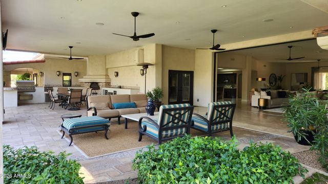 9236 N 52ND Place, Paradise Valley, AZ 85253