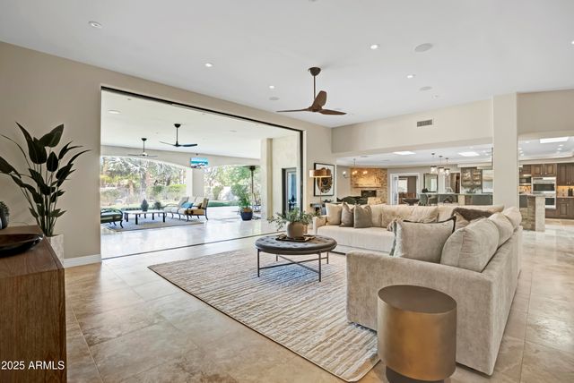 9236 N 52ND Place, Paradise Valley, AZ 85253