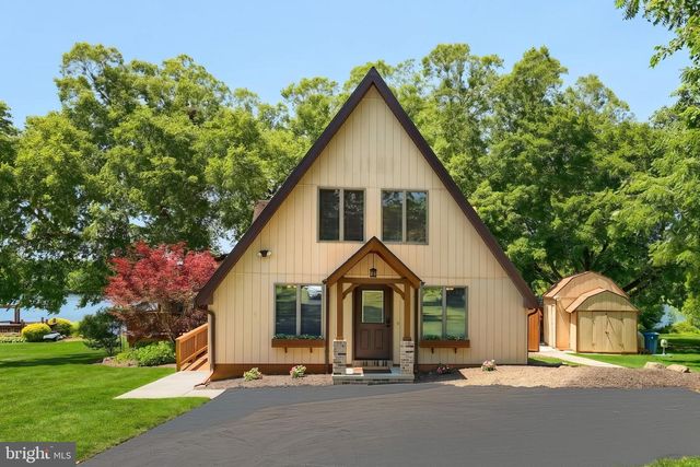 408 LAKE MEADE DR, East Berlin, PA 17316