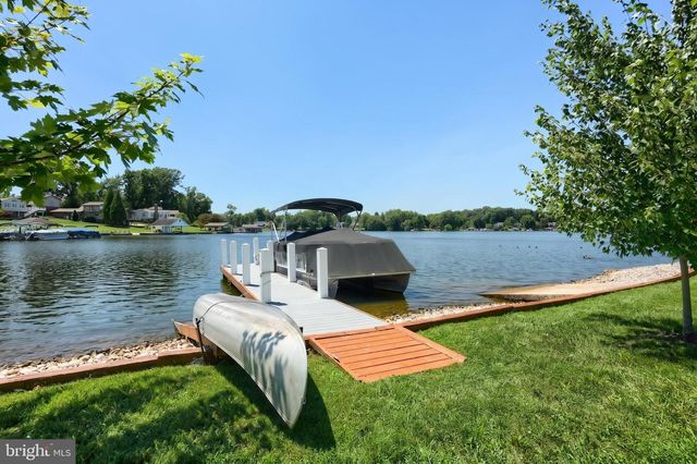 408 LAKE MEADE DR, East Berlin, PA 17316