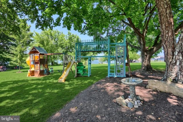 408 LAKE MEADE DR, East Berlin, PA 17316