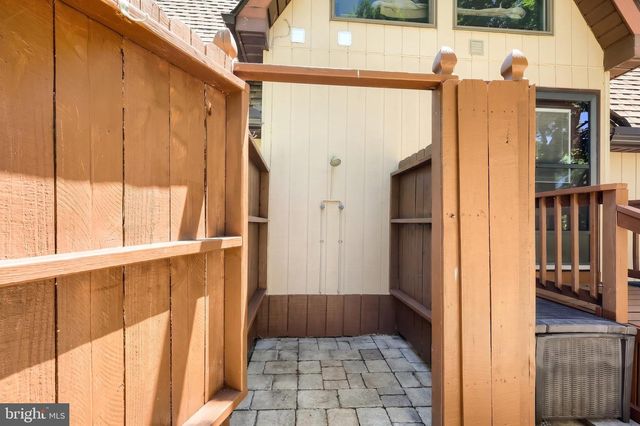 408 LAKE MEADE DR, East Berlin, PA 17316