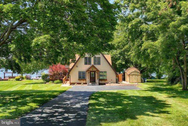 408 LAKE MEADE DR, East Berlin, PA 17316