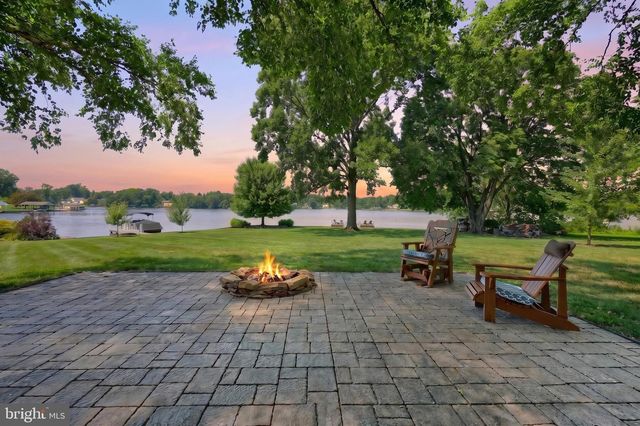 408 LAKE MEADE DR, East Berlin, PA 17316