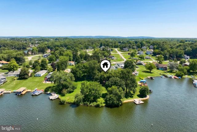 408 LAKE MEADE DR, East Berlin, PA 17316
