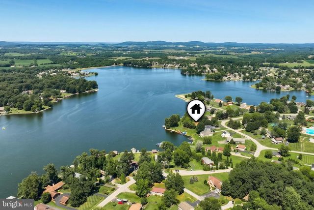 408 LAKE MEADE DR, East Berlin, PA 17316