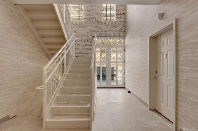 610 Jerico Turnpike 2C, New Hyde Park, NY 11040