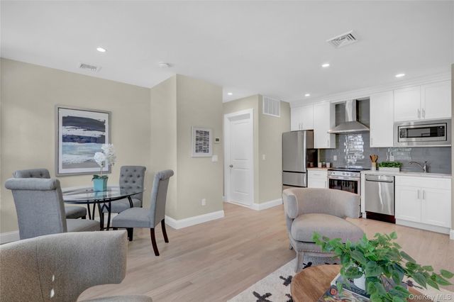 610 Jerico Turnpike 2C, New Hyde Park, NY 11040