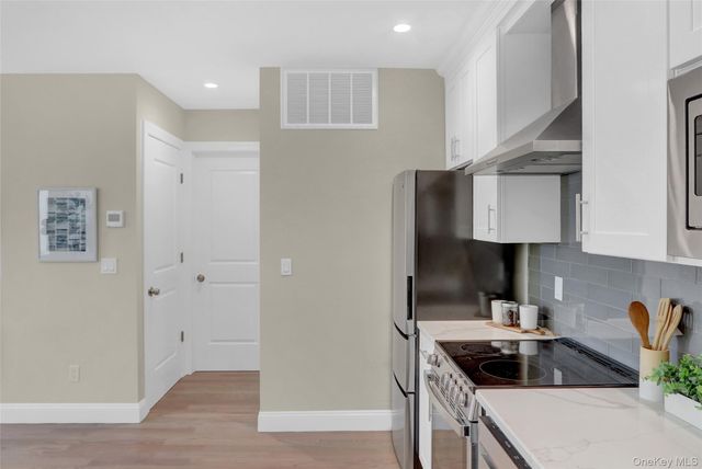 610 Jerico Turnpike 2C, New Hyde Park, NY 11040